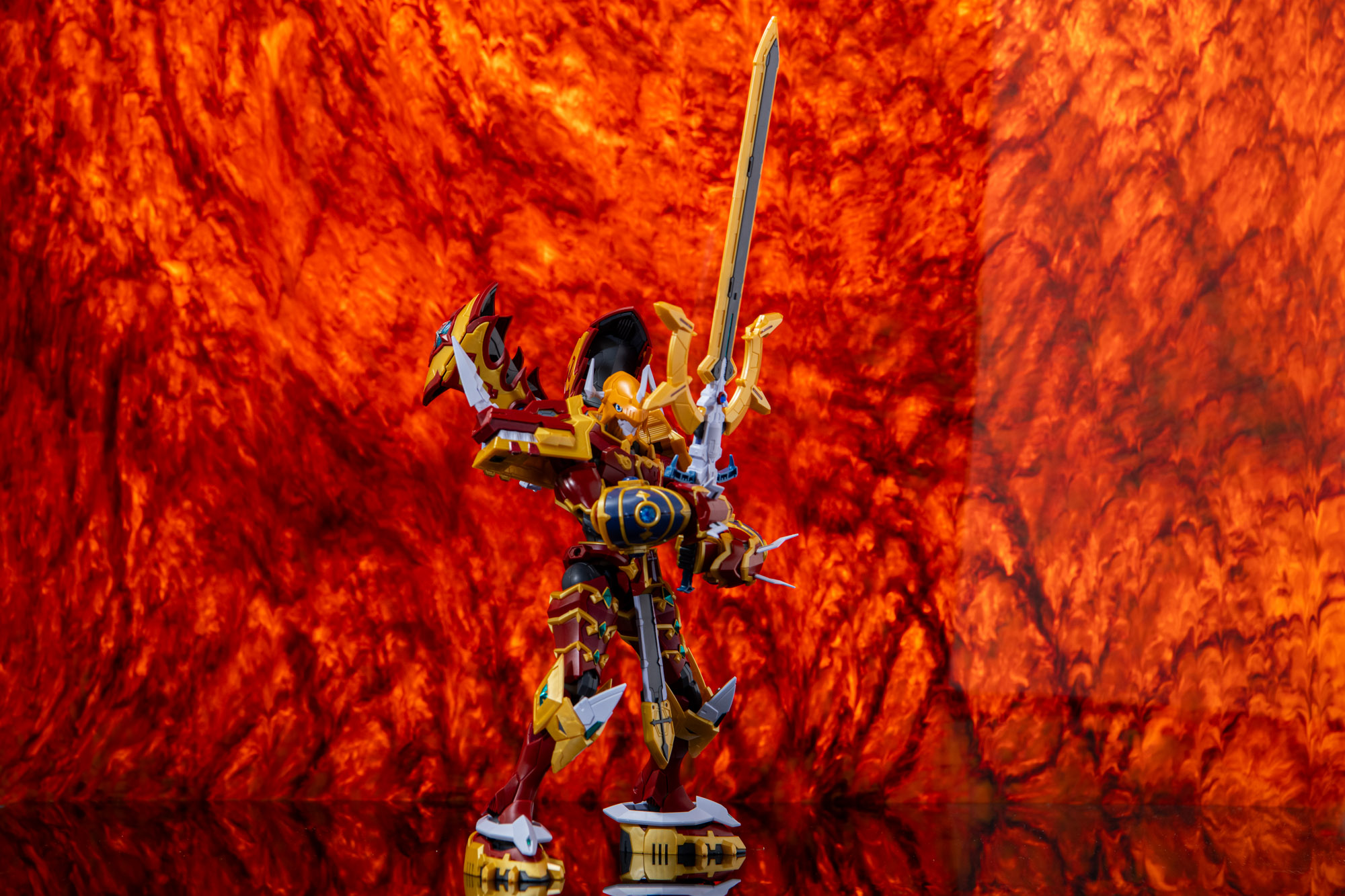 龍魂剣を両手持ちにした時のボリュームは圧巻だ。