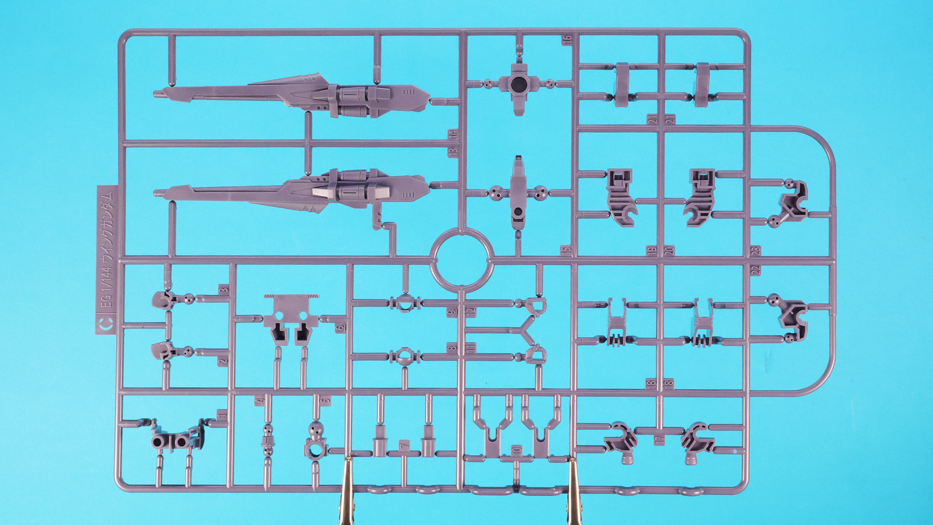C:主にメカフレーム、装備などのパーツ