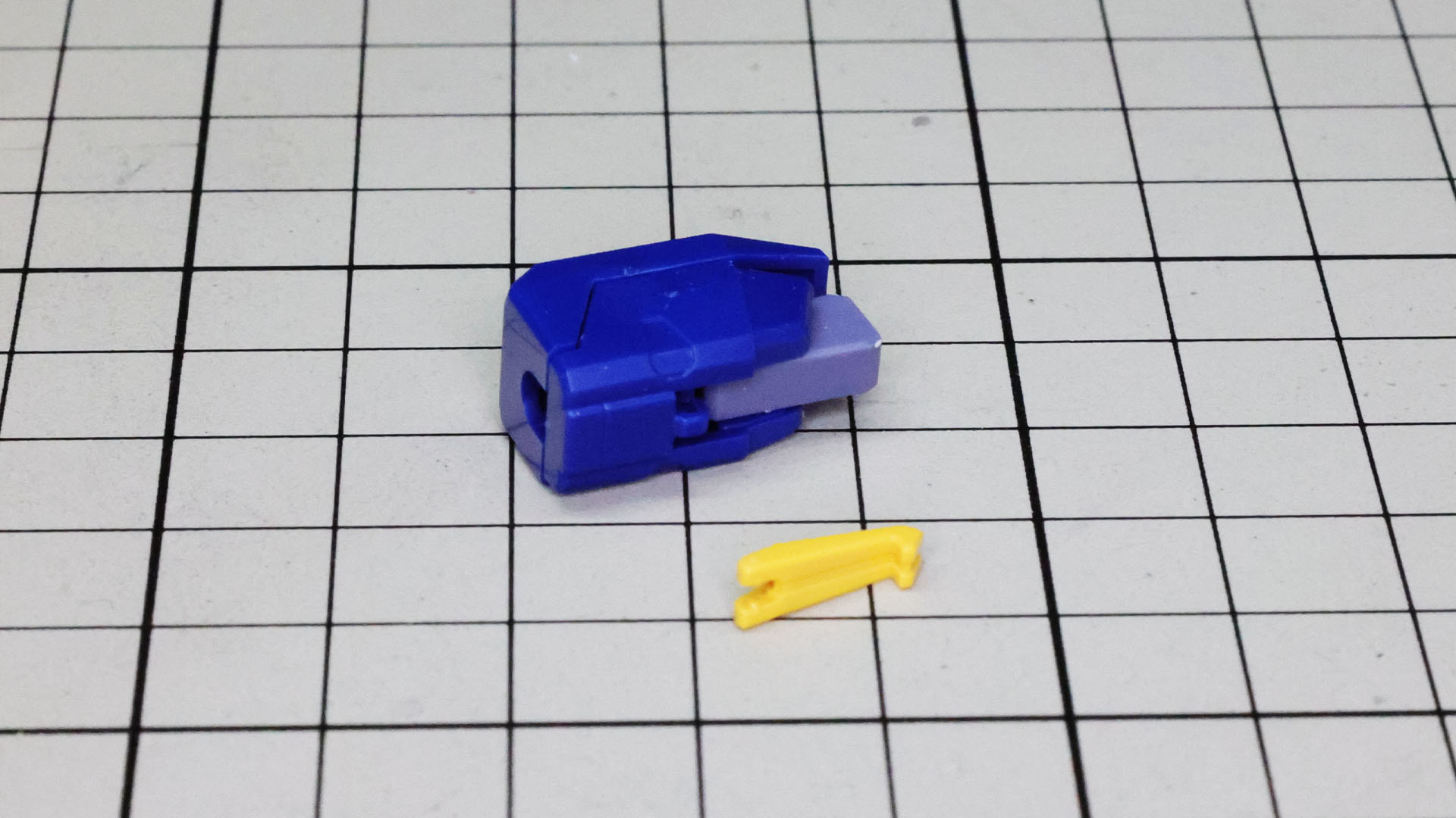 前腕にあるツメは別パーツ化！