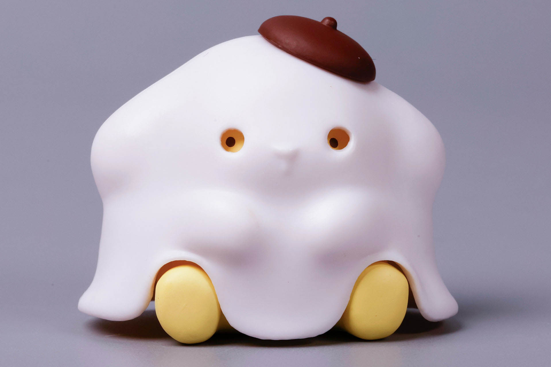 小さな穴から目が見える