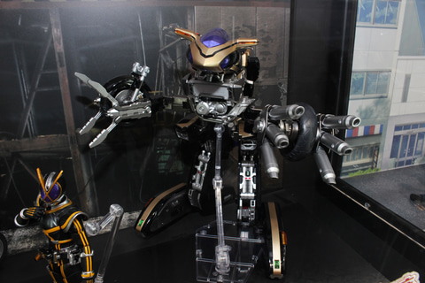 特別企画】「S.H.Figuarts サイドバッシャー」が予約受付中