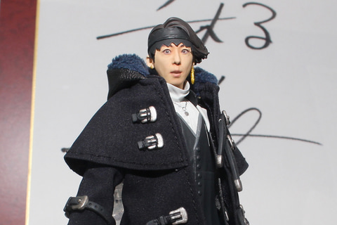 高橋 特別企画】「懺悔室」の露伴先生がS.H.Figuartsで立体化！ 布製