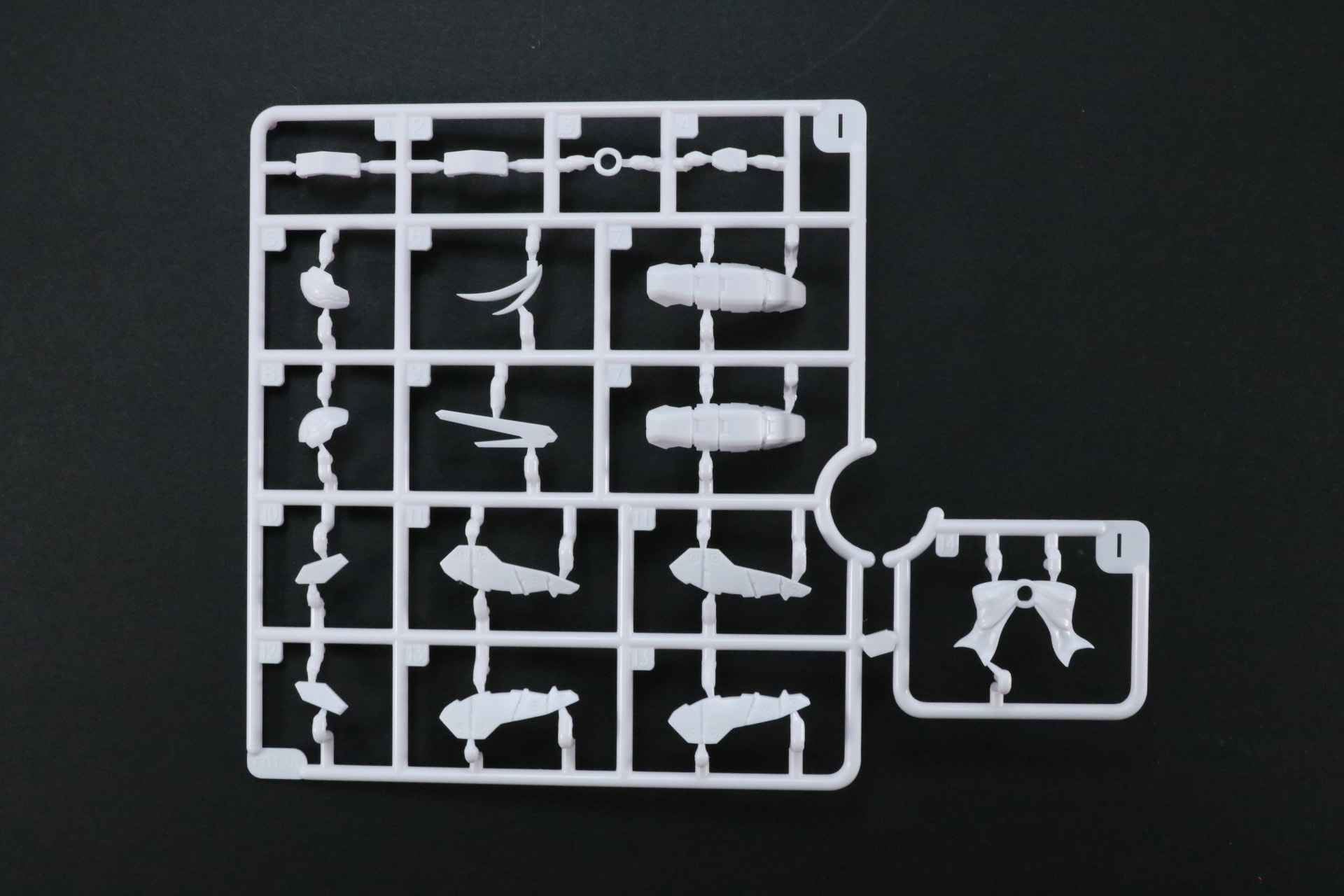 パーツI、パーツJ