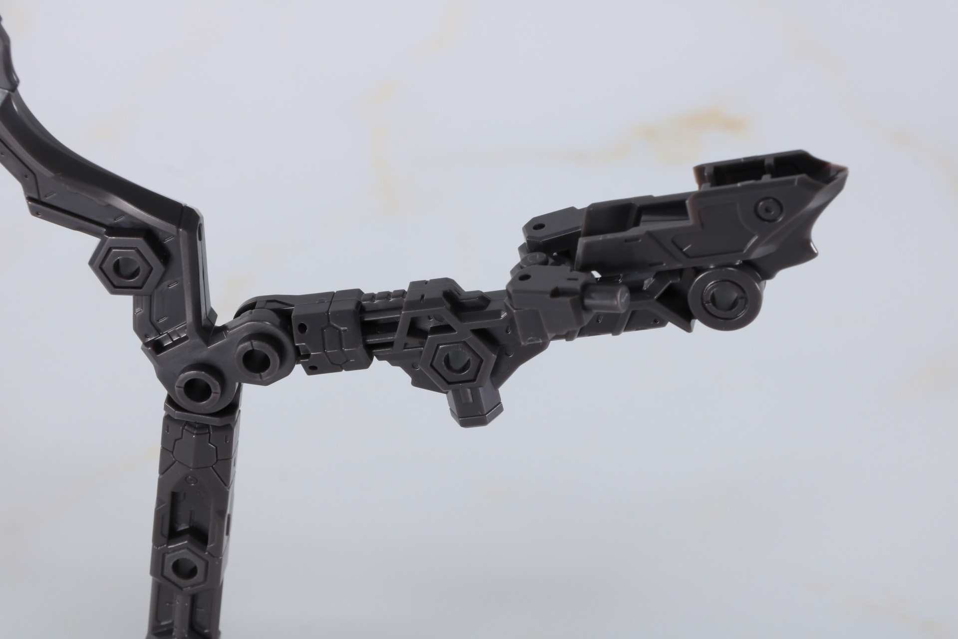 展示ディスプレイのジョイントパーツ追加