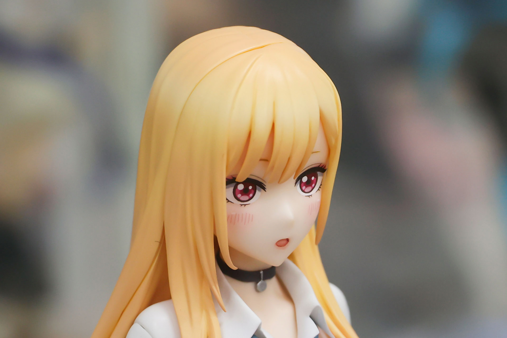 色々な角度から眺め回したくなる