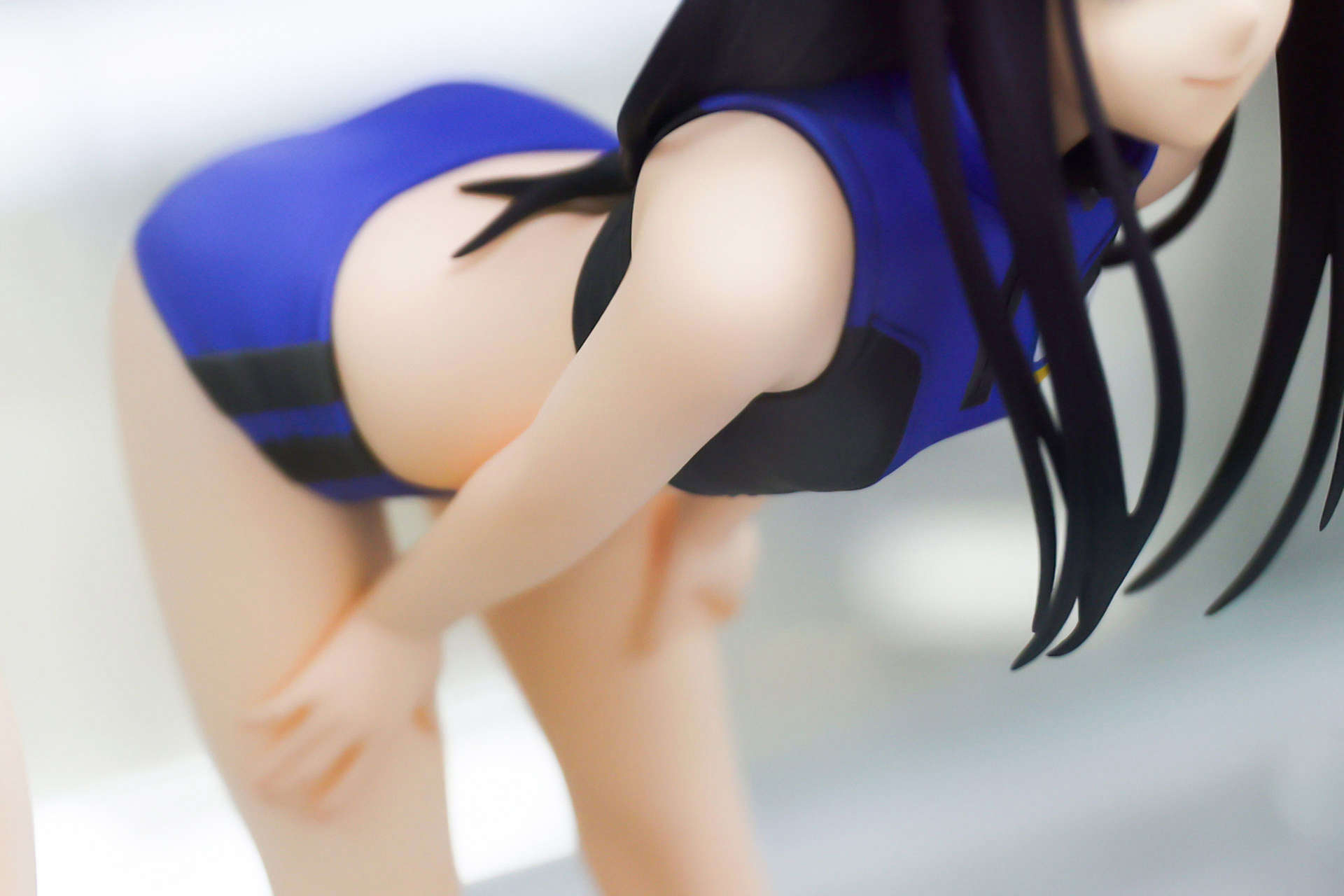 お尻を突き出したようなポーズに見える