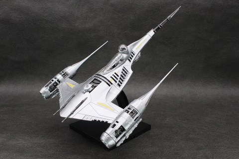 レビュー】「1/48 マンダロリアン N-1スターファイター」レビュー