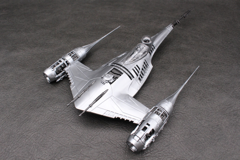 レビュー】「1/48 マンダロリアン N-1スターファイター」レビュー