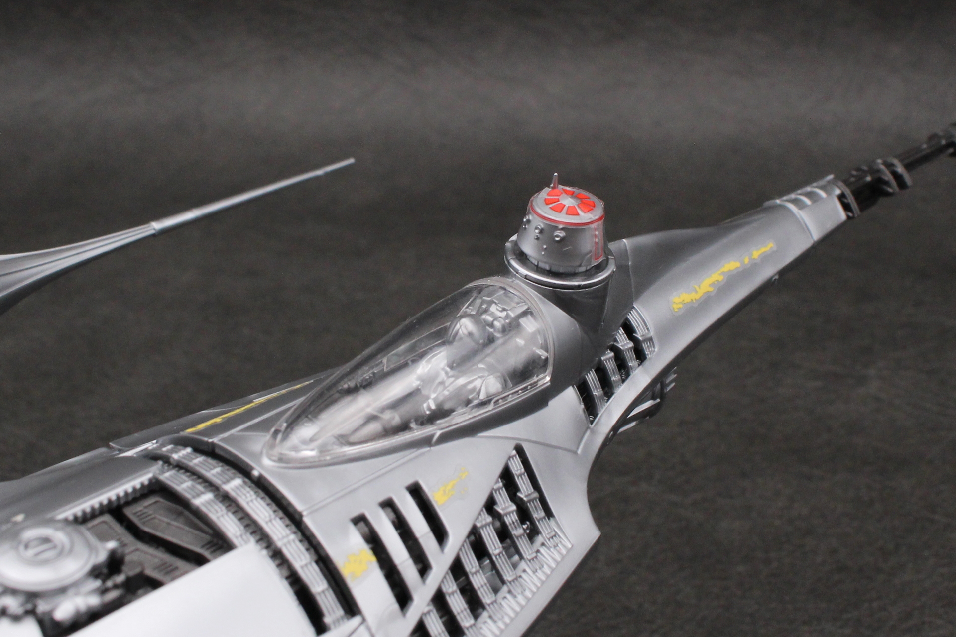 グローグーの座席と交換したR5-D4