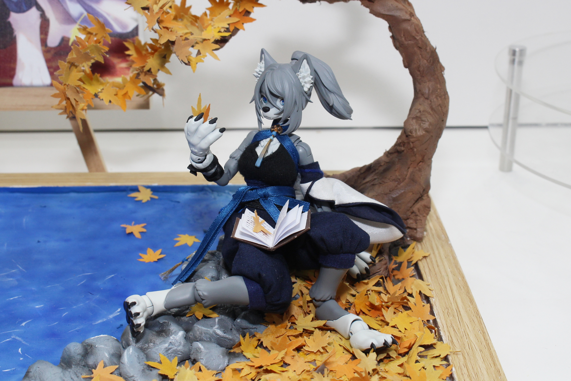 イラストレーターかわらげ氏が手がけたハイイロオオカミの「リンカ」と白猫の「るおらん」。こうしたキャラクターが設定されたアイテムも企画中だ