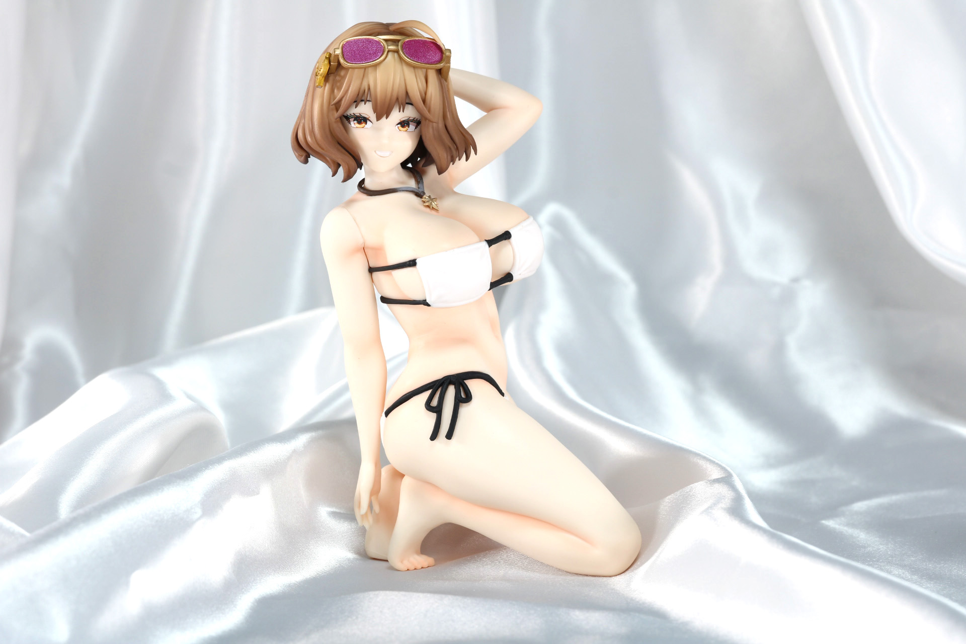 大胆なアニスの水着姿がプライズフィギュアで立体化