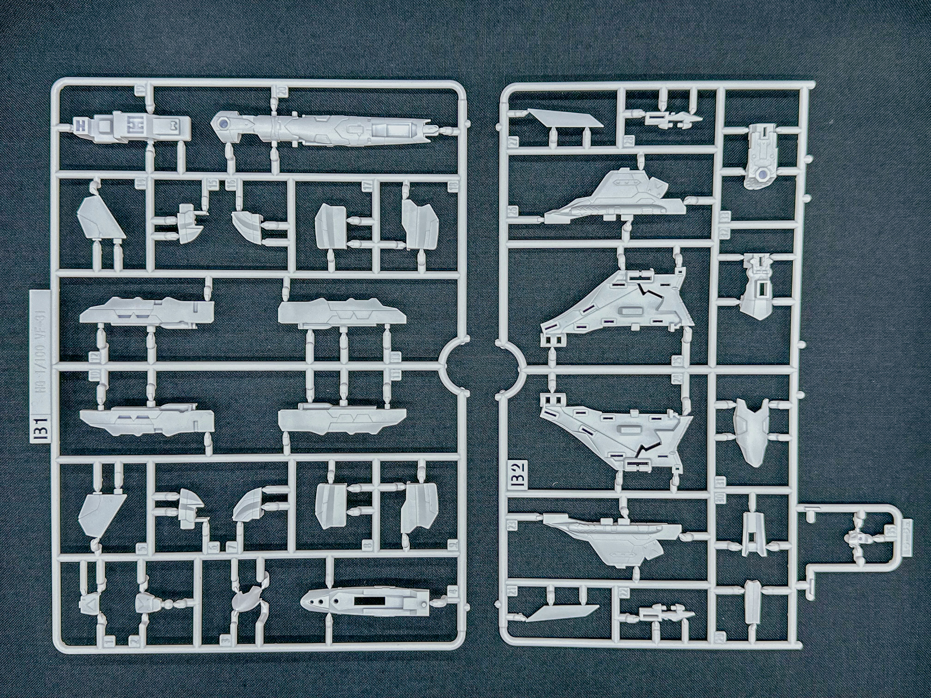 B1ランナーに変更点はありませんが、B2ランナーは頭部パーツが新規造形です。