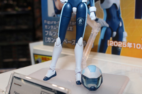 特別企画】ガンダムベースのアイドルが勢揃い!? オリジナルカラーの