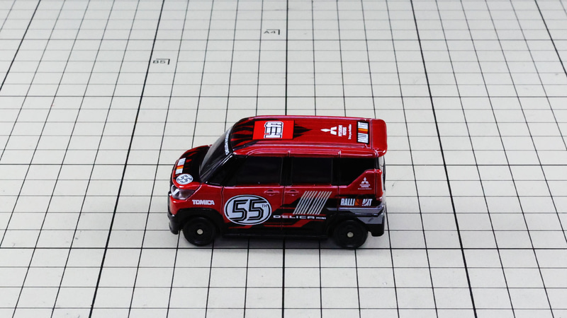 サイド：RALLIARTデザインで魅せるサイドビュー！