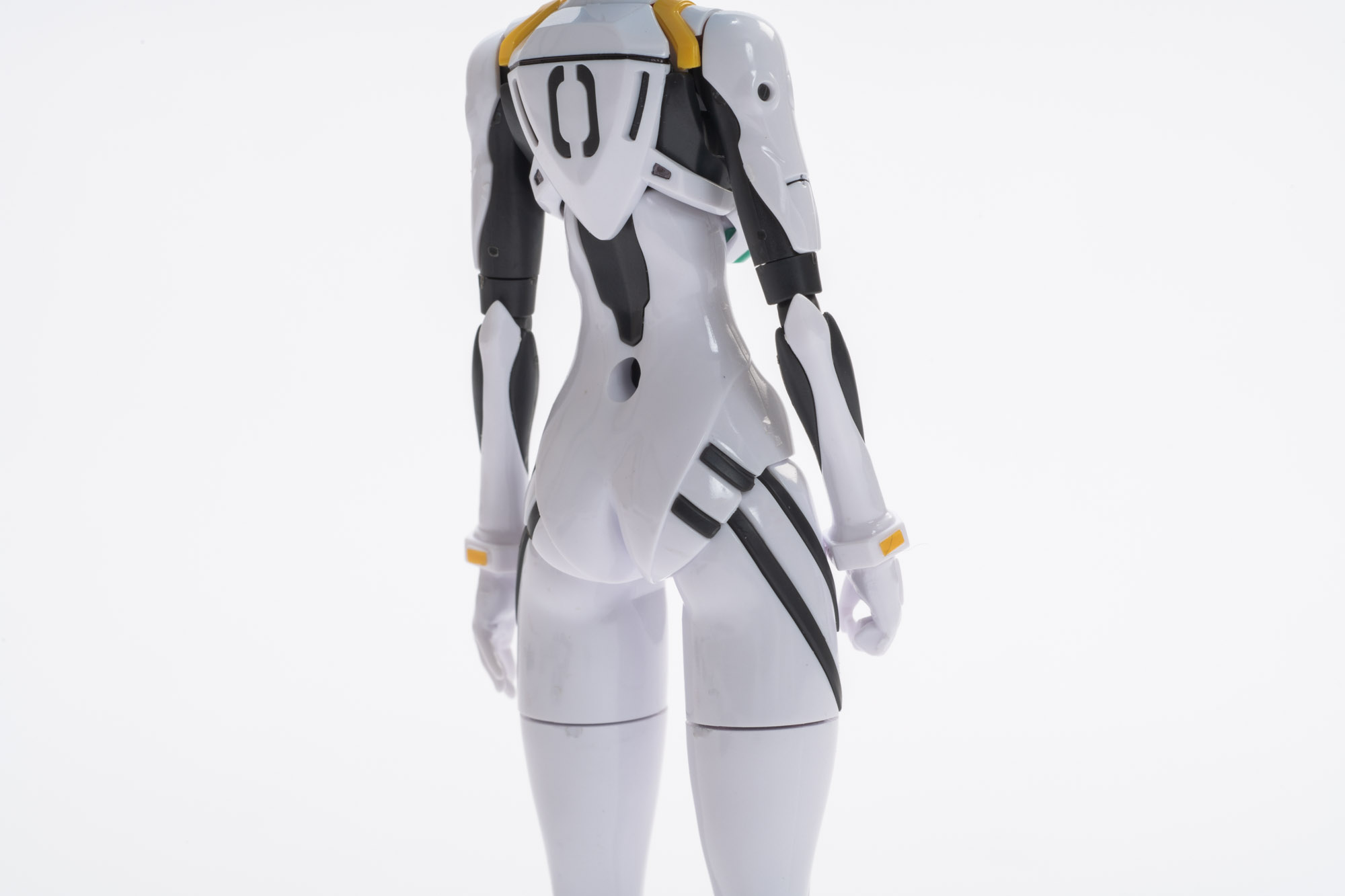 背中やお尻もリアルな表現となっている。