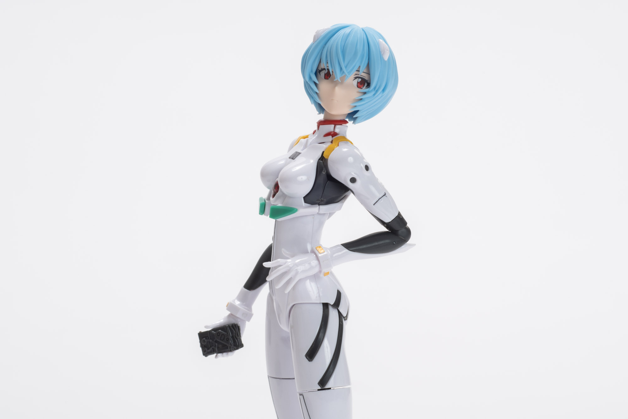 S-DATも手に収めることができる。