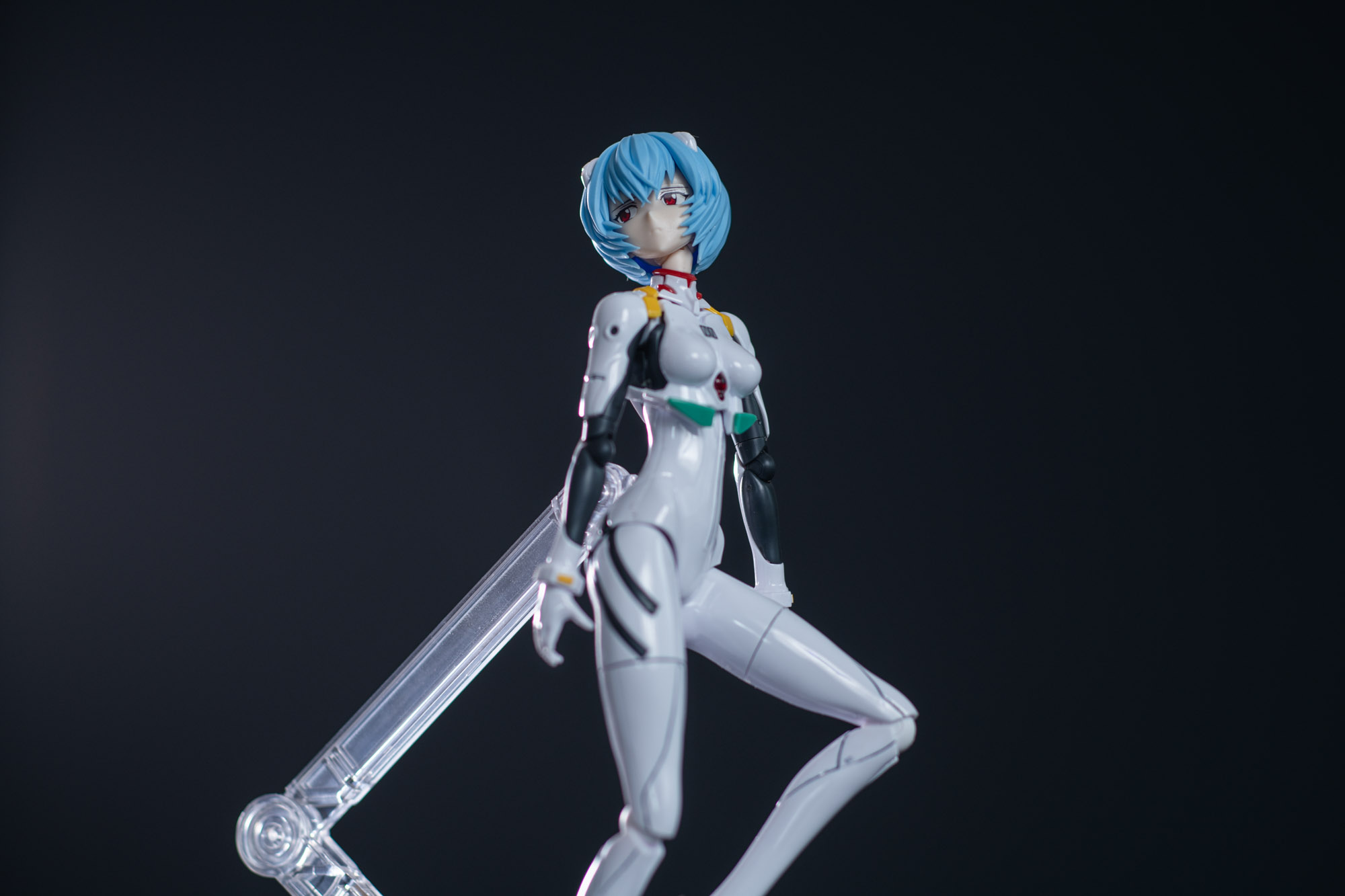 かなり可動域が広いので、様々なポージングに対応。