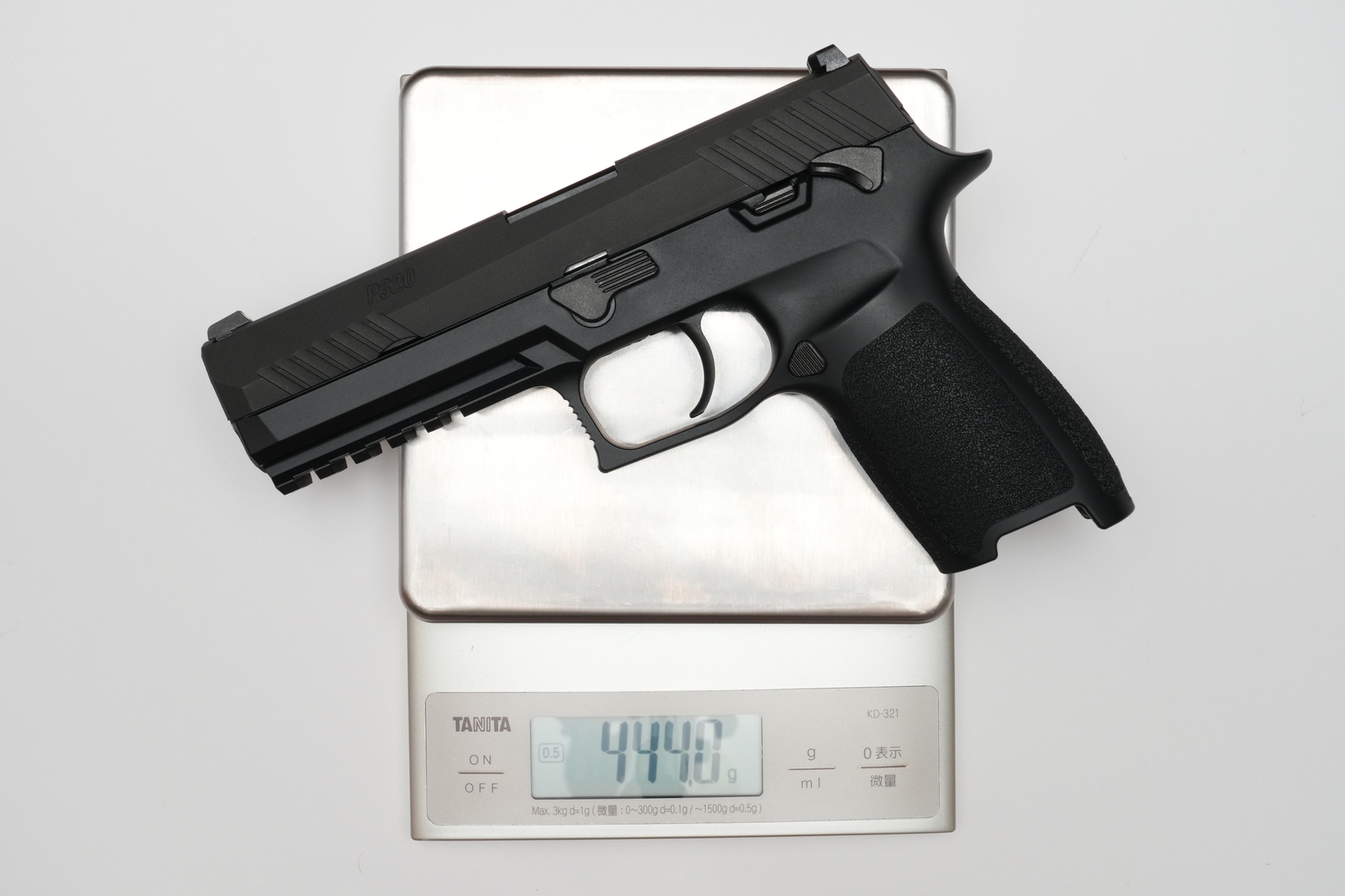 本体のみは実測約444g