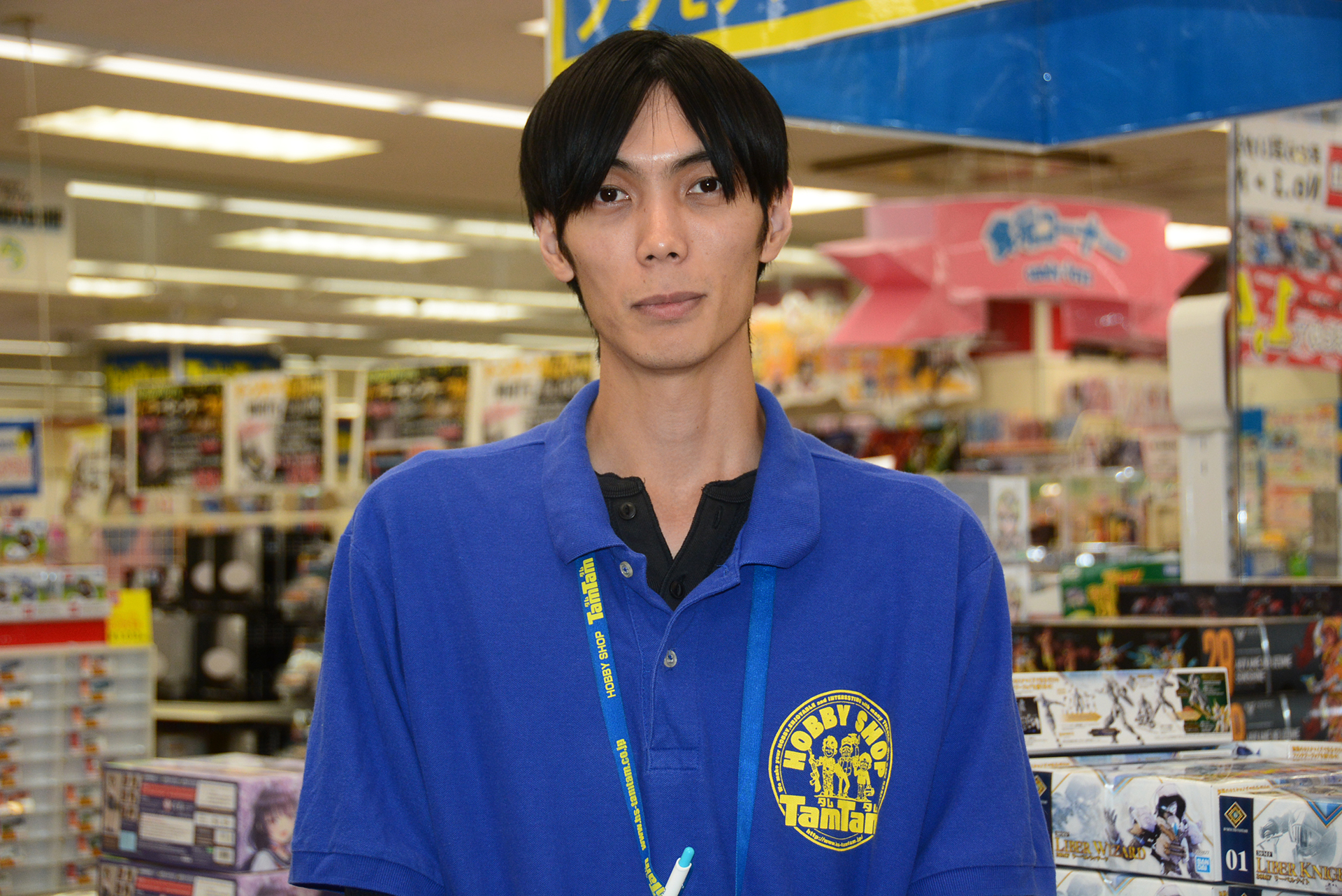 今回お話を聞いたタムタム大宮店店長の松枝竜也氏