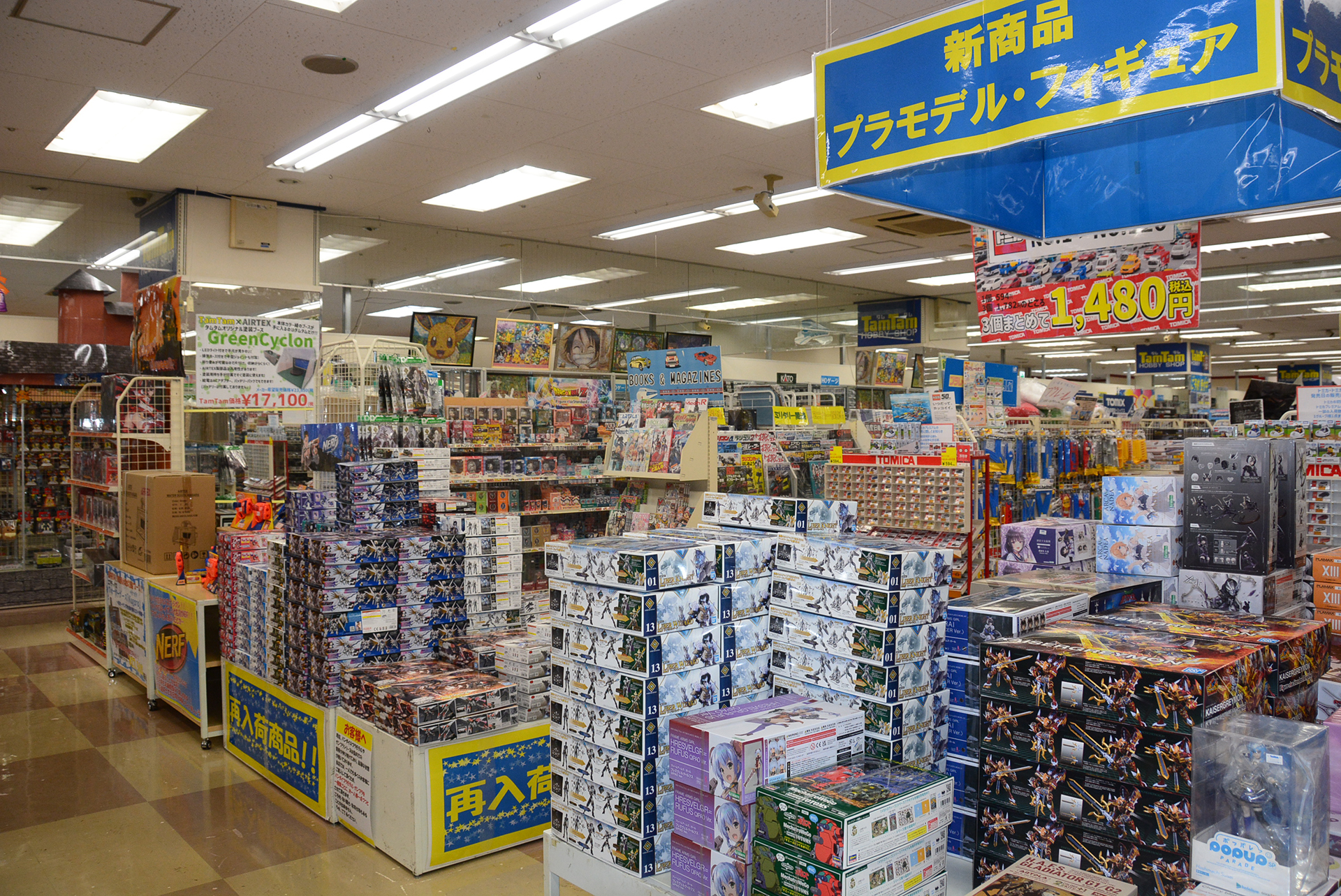 タムタム大宮店は店舗面積はおよそ360坪。埼玉県最大のホビーショップで、品揃えは非常に充実している