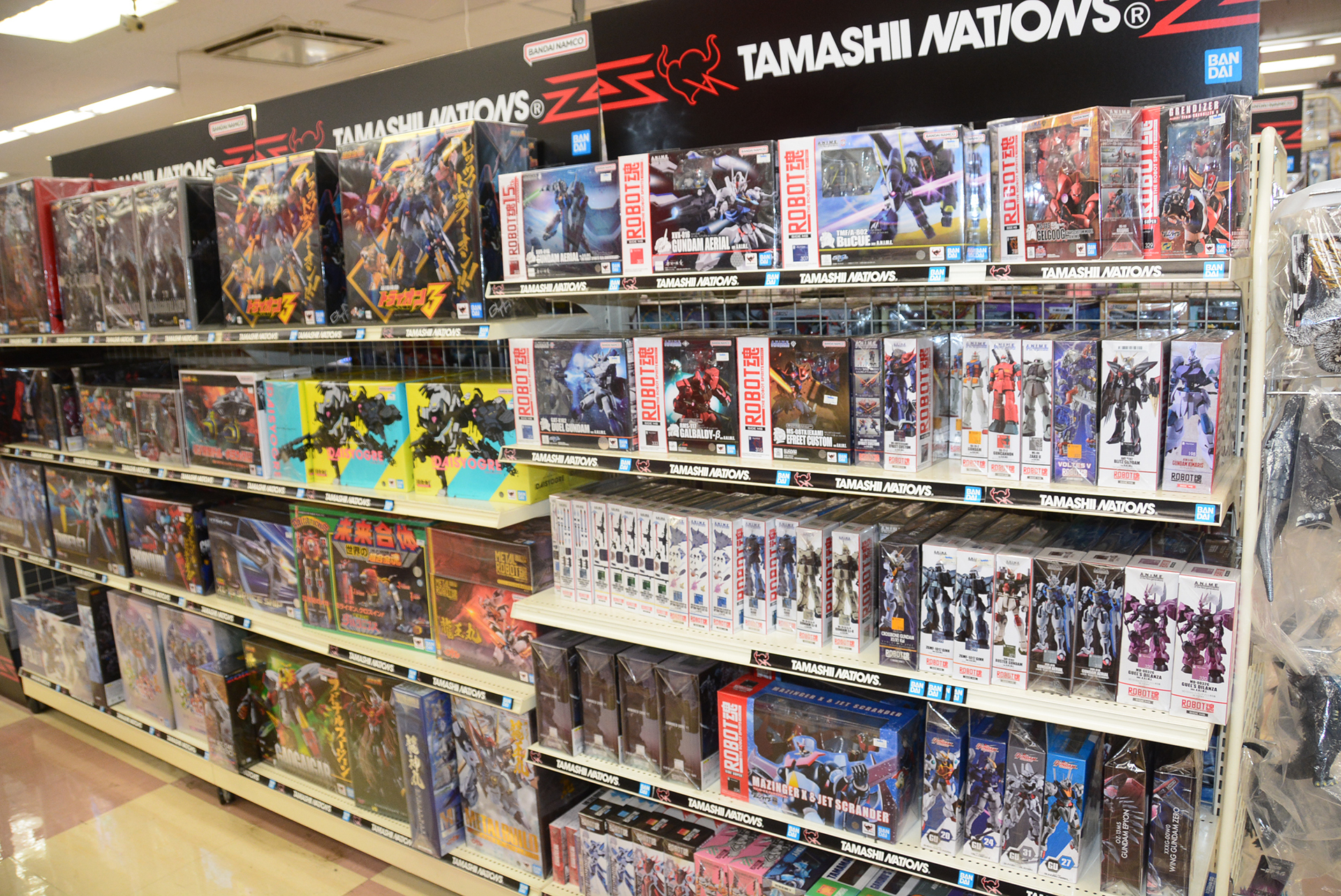 フィギュアはかなり価格が上昇、店舗で手にしやすい「POP UP PARADE」が人気だ