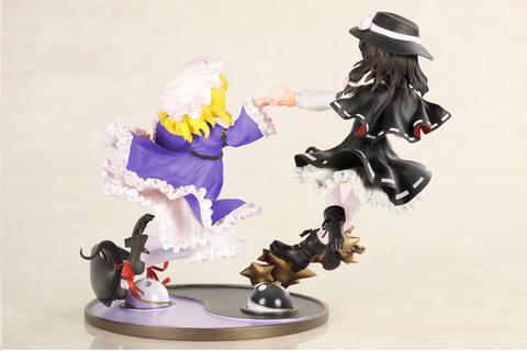 東方Project」よりフィギュア「秘封倶楽部 宇佐見蓮子＆マエリベリー