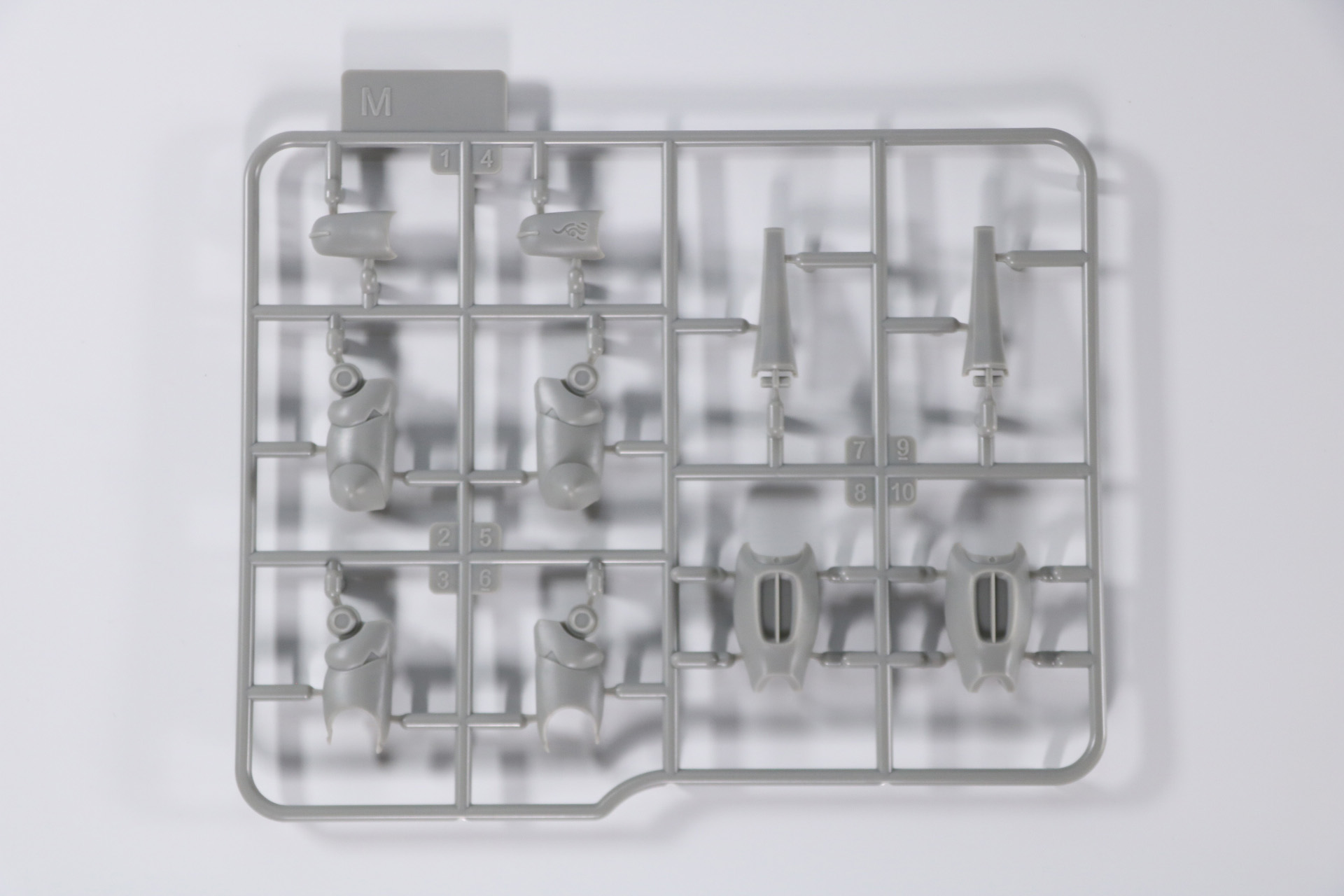 Lパーツ、Mパーツ