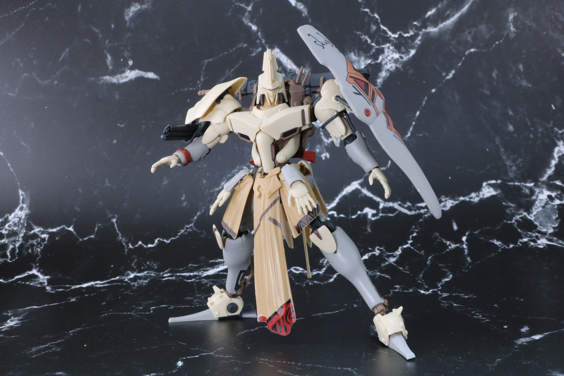 各部可動で様々なアクションポーズを取ることができる