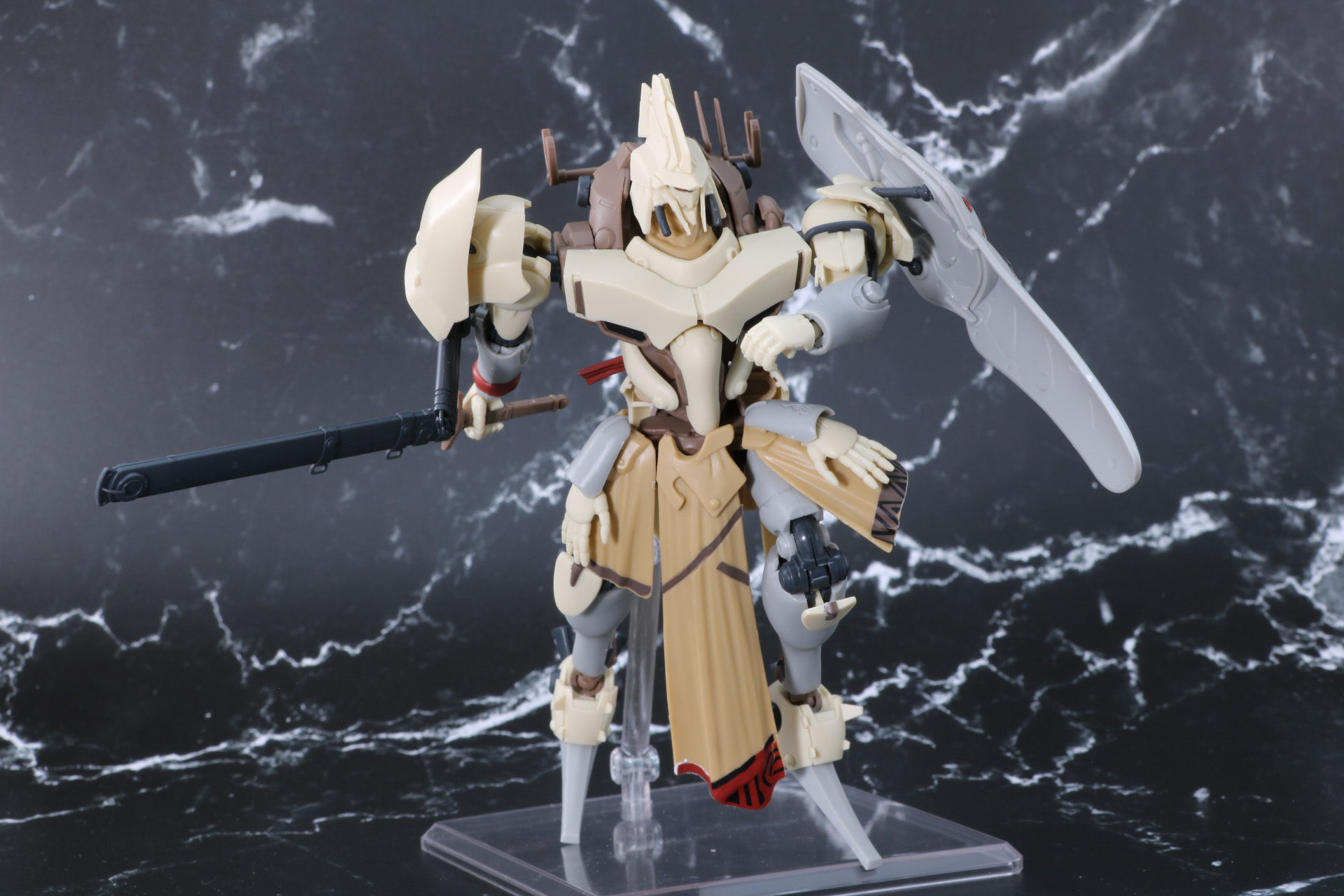 「THE シンプルスタンド」で走り出すような動きも表現できる