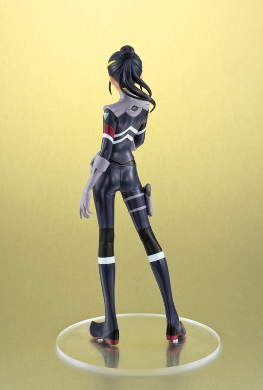 同シリーズの「アマテ・ユズリハ パイロットスーツVer.」、開発中の「ドゥー・ムラサメ パイロットスーツVer.」と合わせて飾って楽しめる