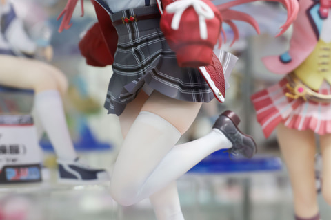 特別企画】不思議の国から飛び出した！「白うさぎRosu 私服Ver