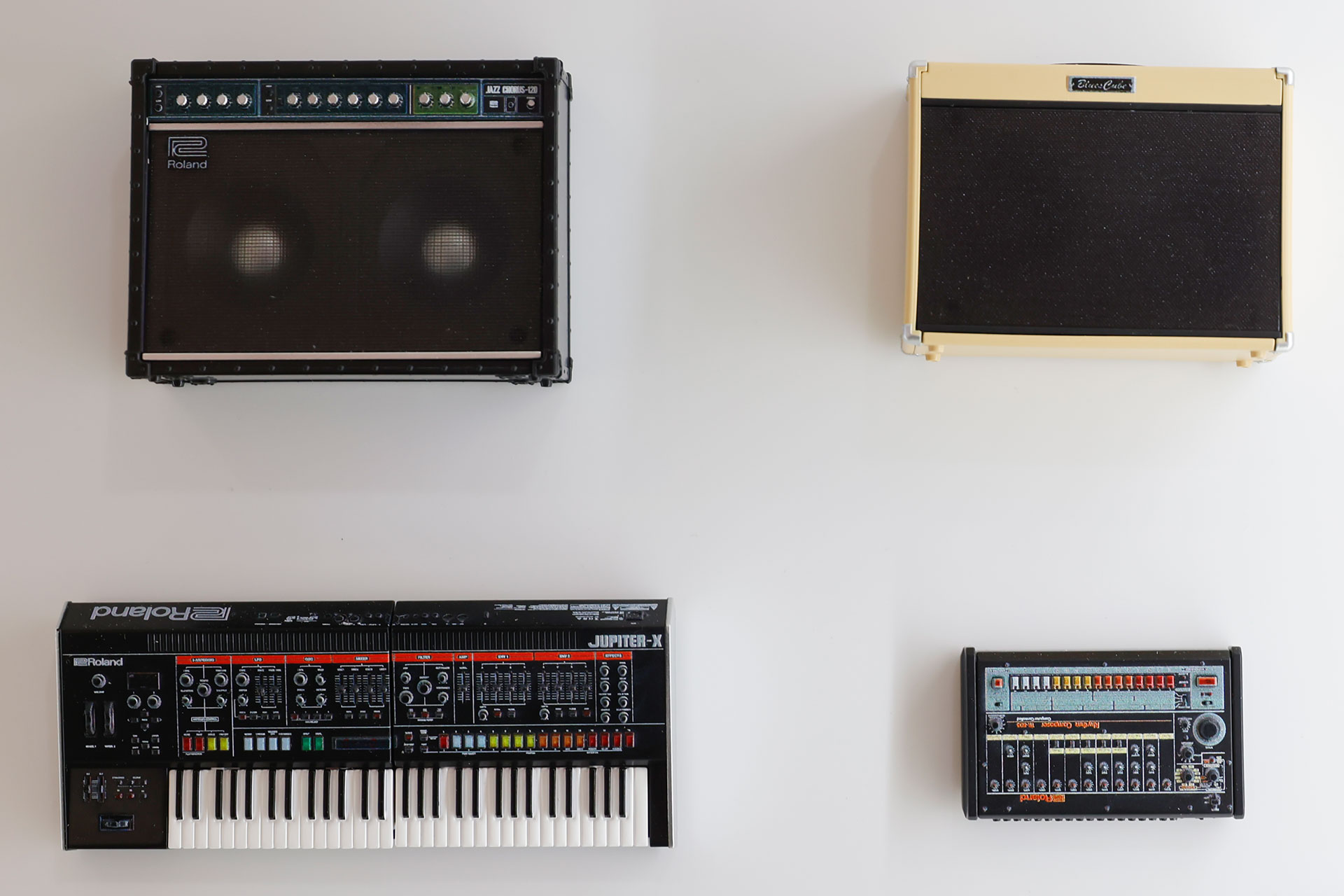 11月発売予定の「Roland Miniature Collection」。価格は500円