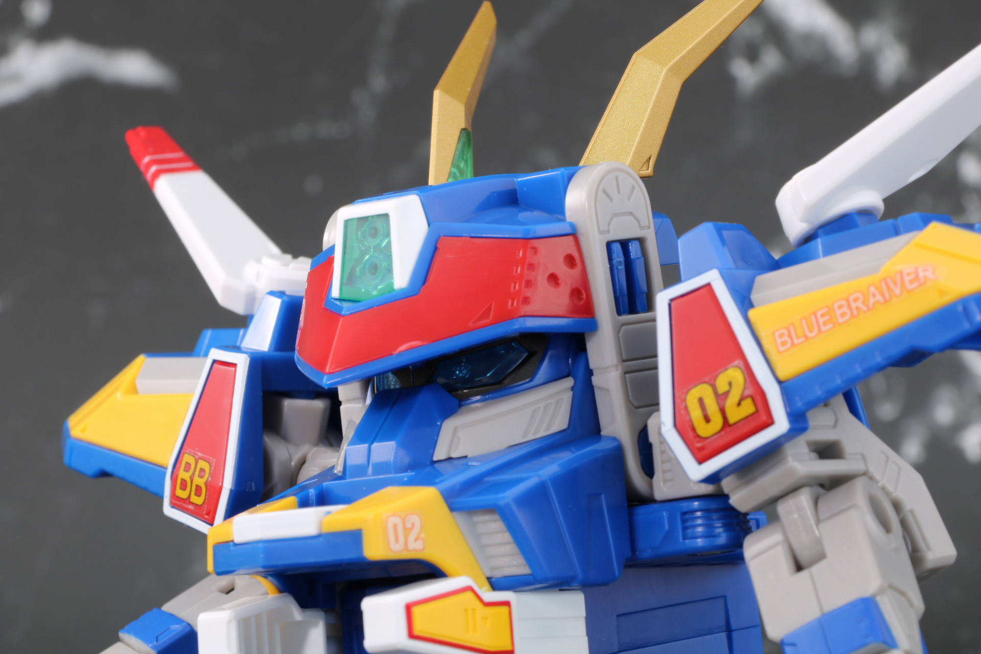 近くで見てもメカのモールドが映えるカッコよさ