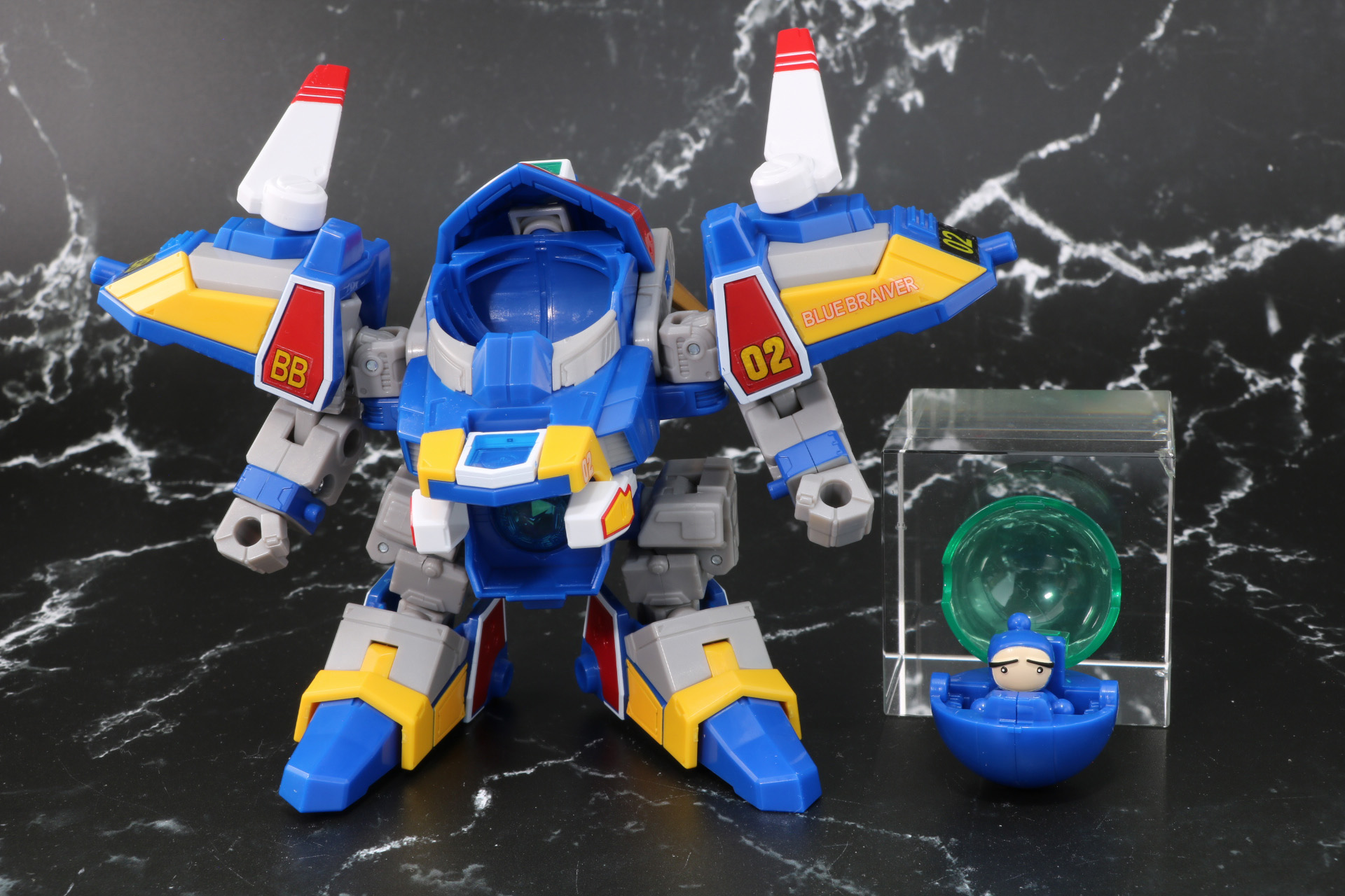 ビーダカプセルと本体の対比