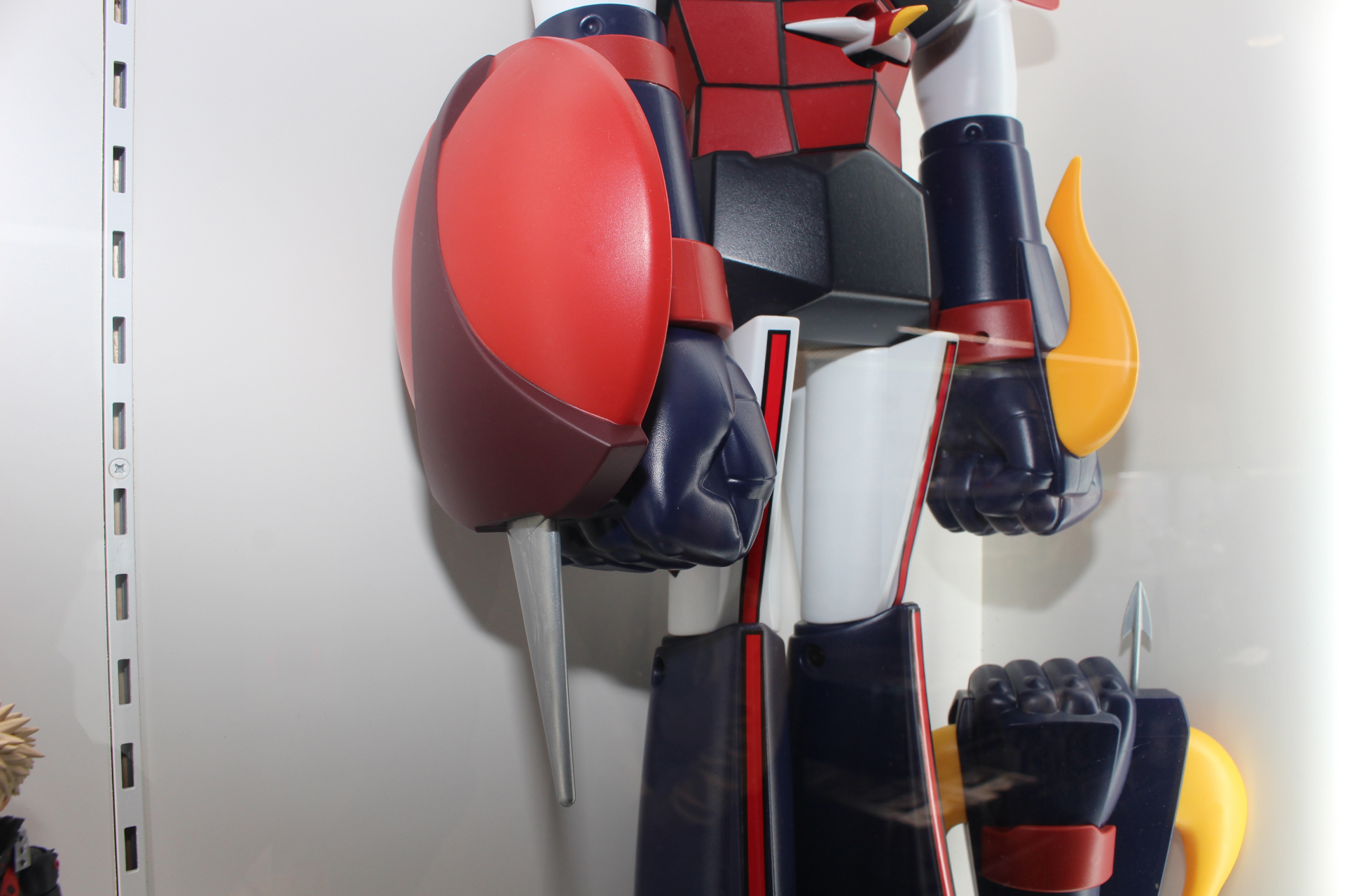 本体に合わせたサイズとなったゴッド・ブロック。当時品は手首と同じぐらいの小さなサイズだった