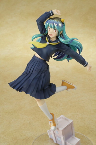 うる星やつら」よりラムの制服姿フィギュアが楽天ブックスにて16％OFF