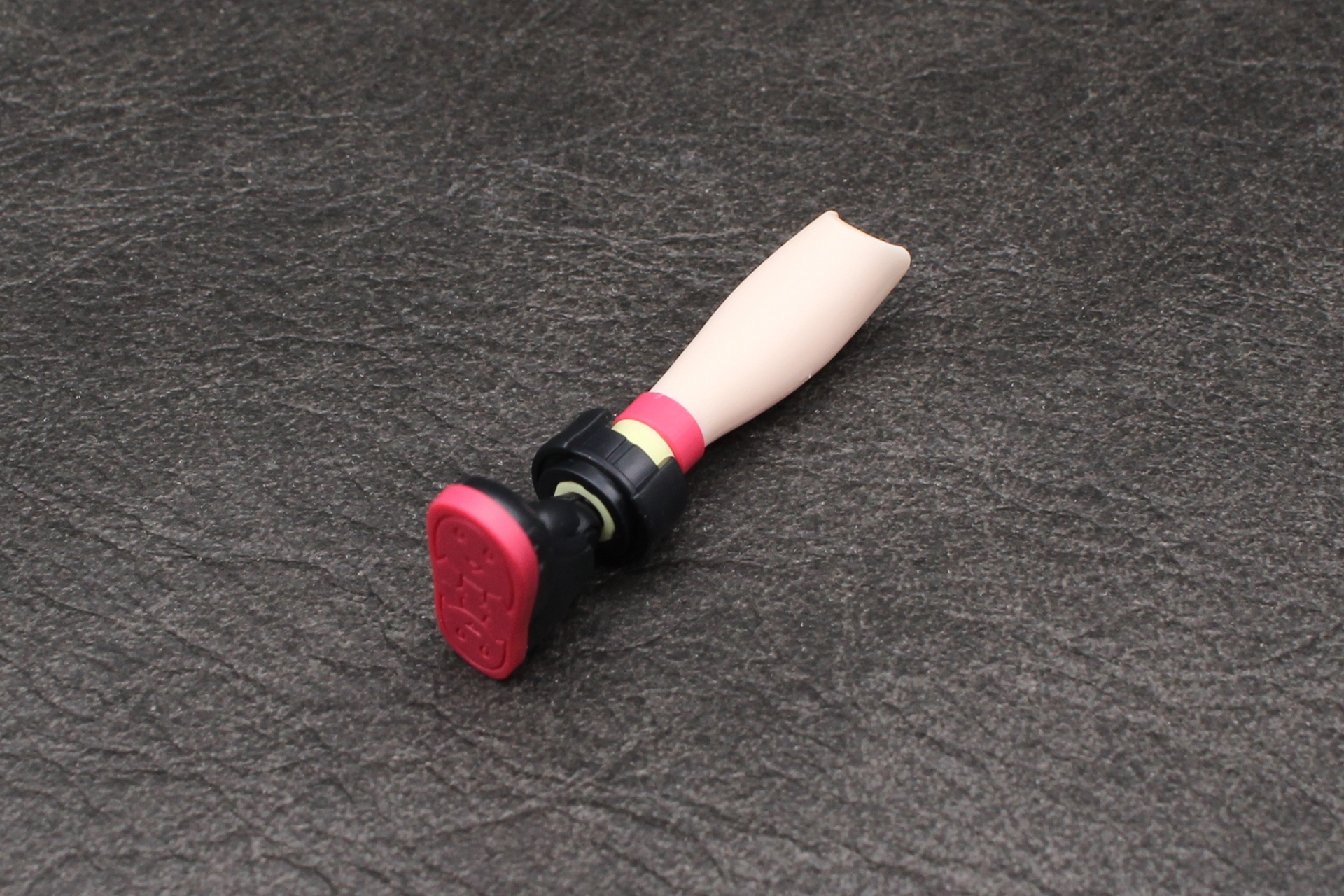 脛に足首を取り付ける