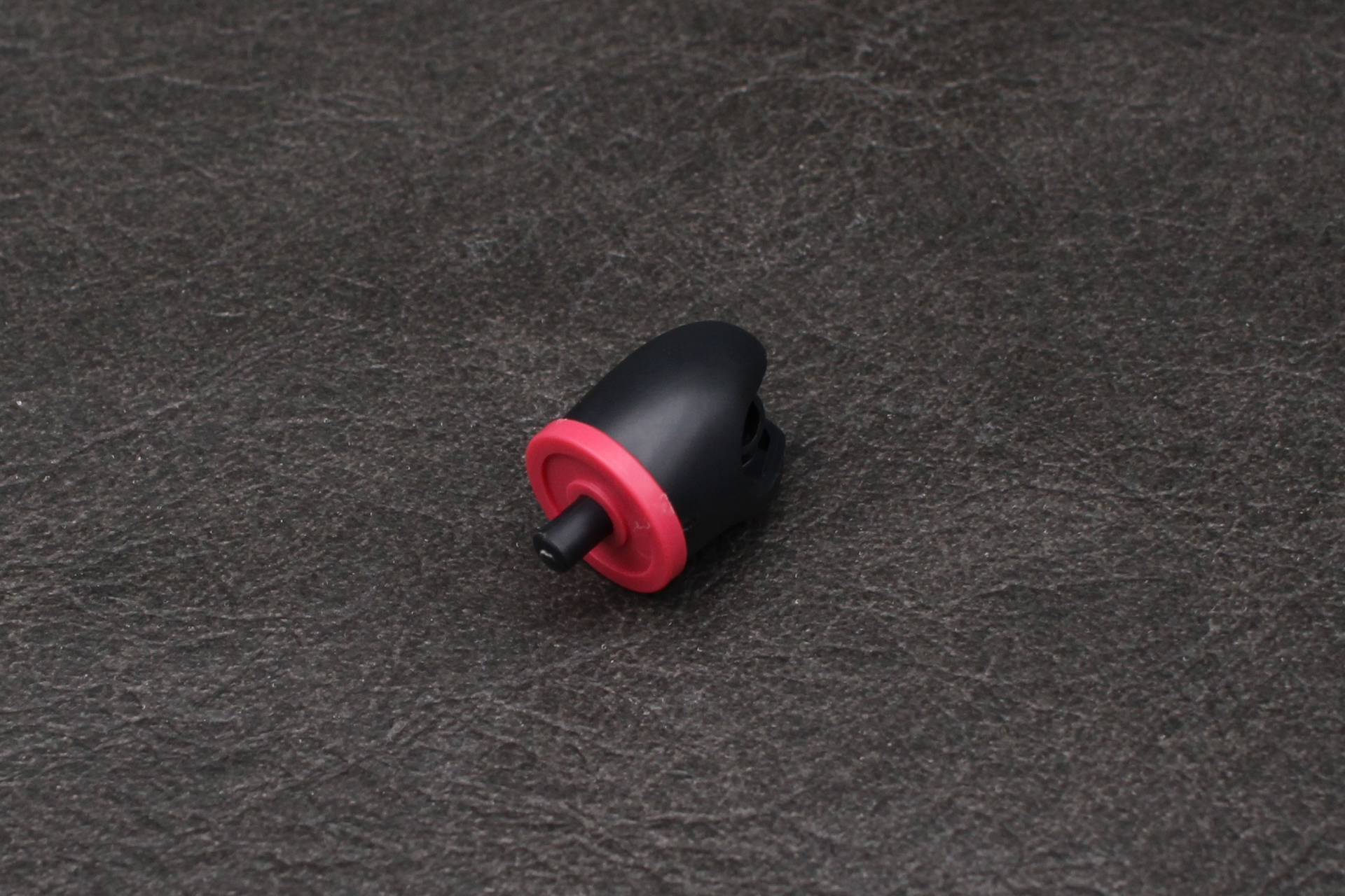 太ももの付け根を組み立てる