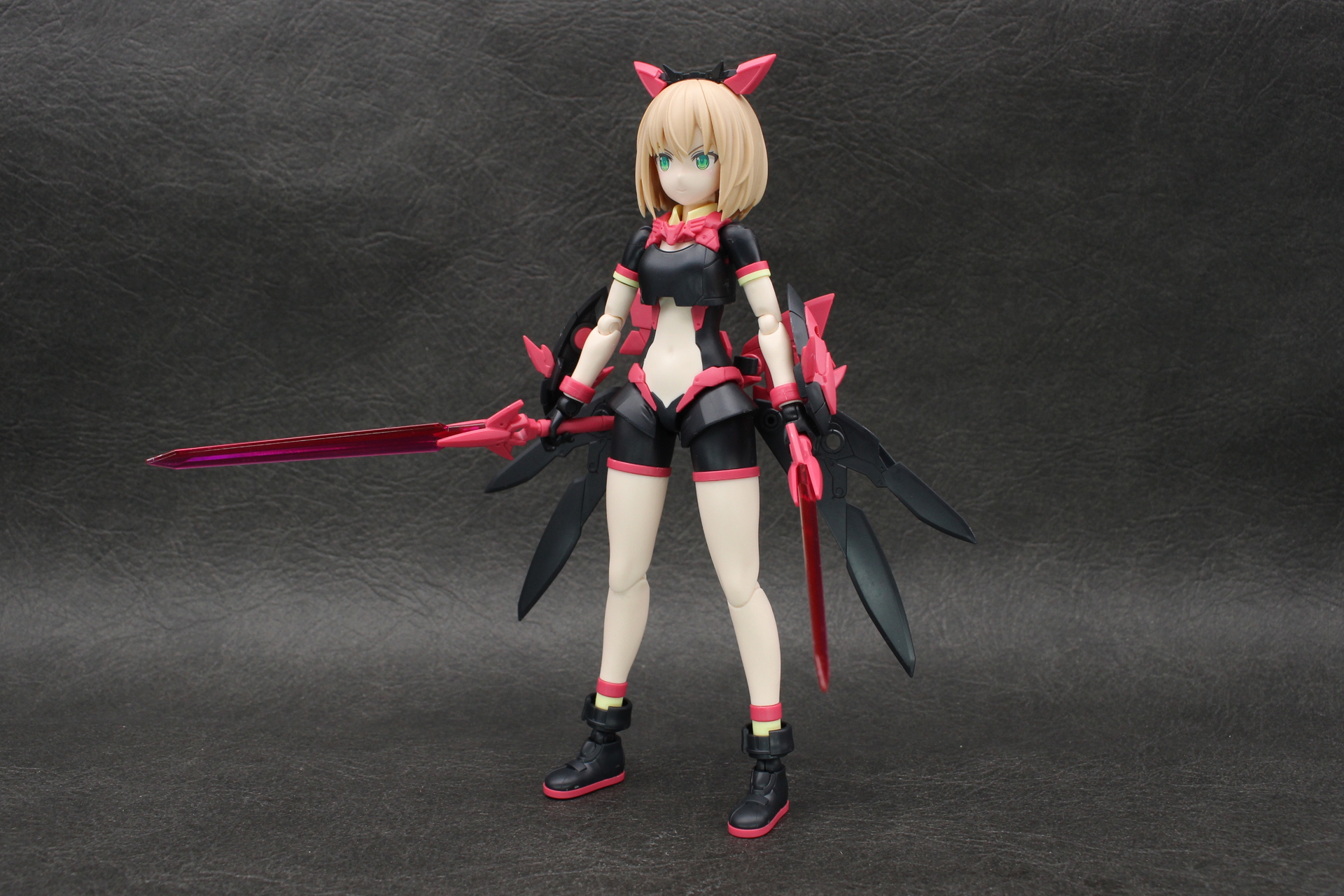 ティアーシャ（ダリアウエア）のアームドモードが完成