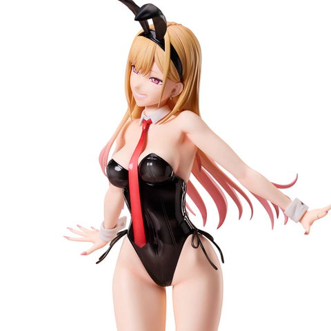 その着せ替え人形は恋をする」より「喜多川海夢」が美しい足を魅せ