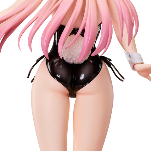 その着せ替え人形は恋をする」より「喜多川海夢」が美しい足を魅せ