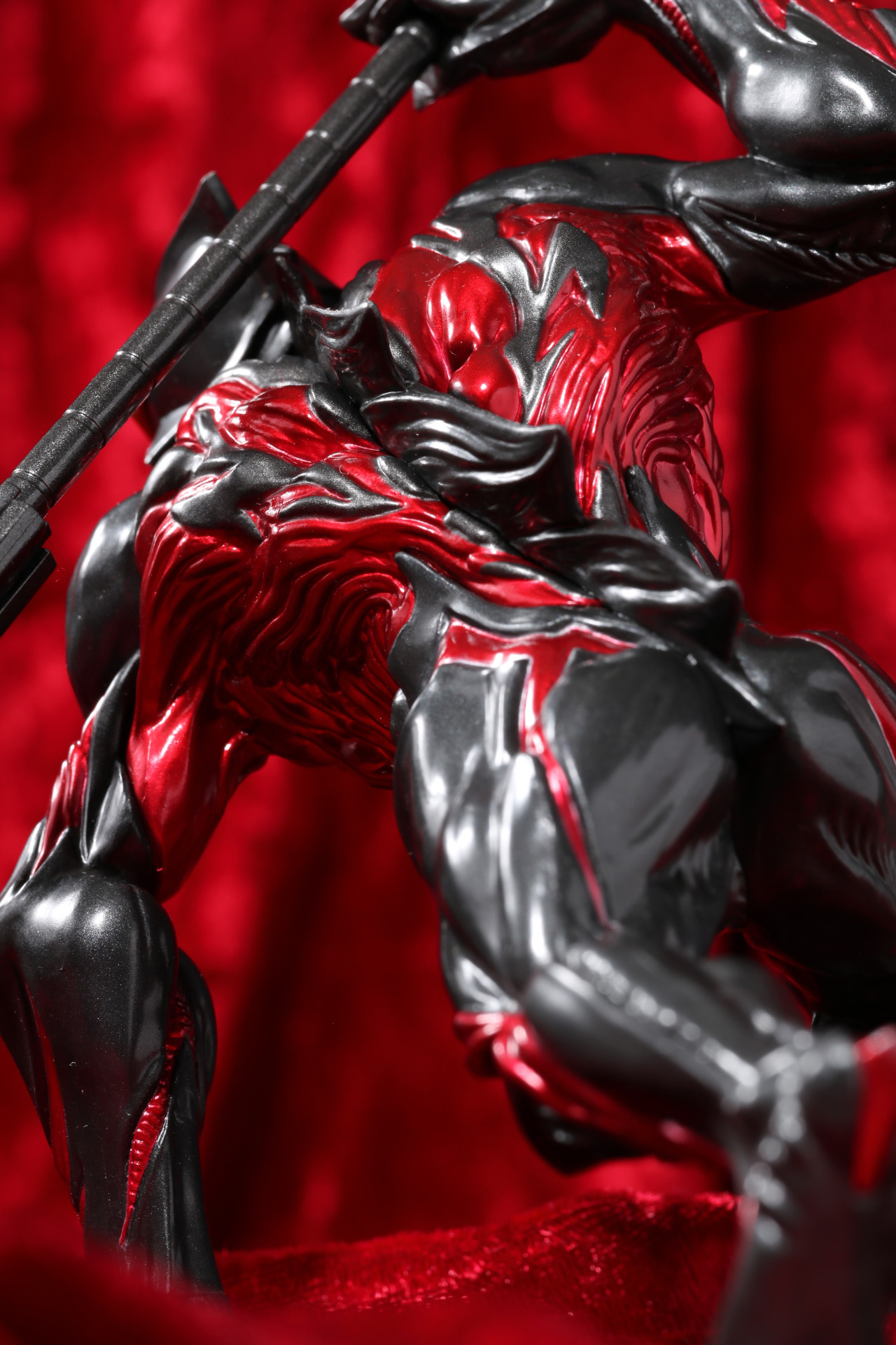 背中も鍛え抜かれた肉体美が感じられる。