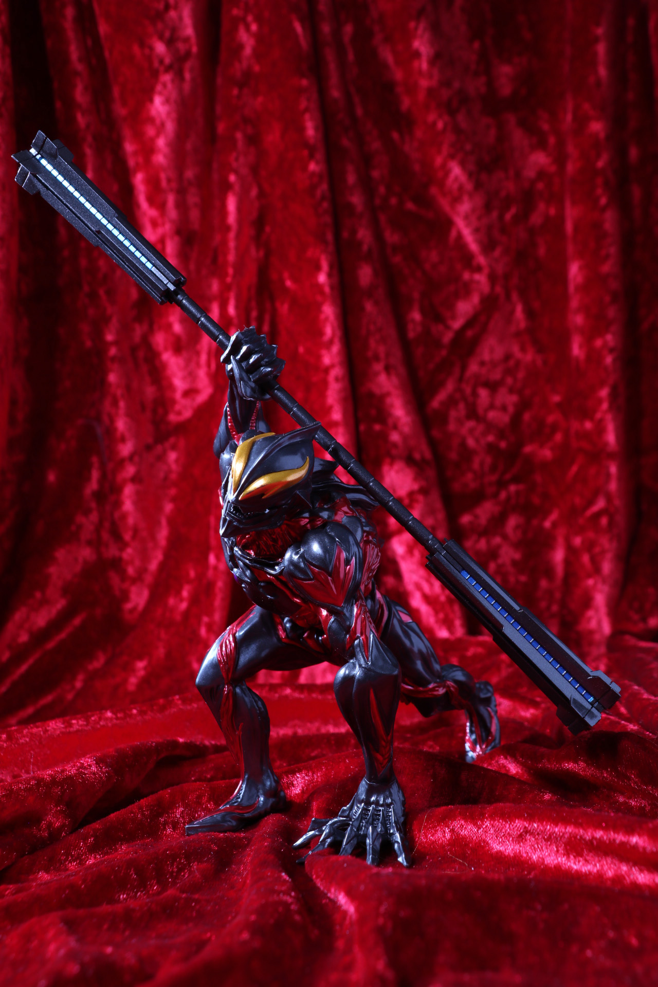 近くで見ると密度の高い筋肉が細かく表現されている