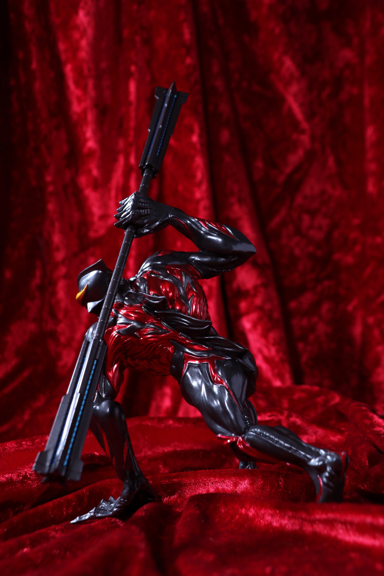 近くで見ると密度の高い筋肉が細かく表現されている