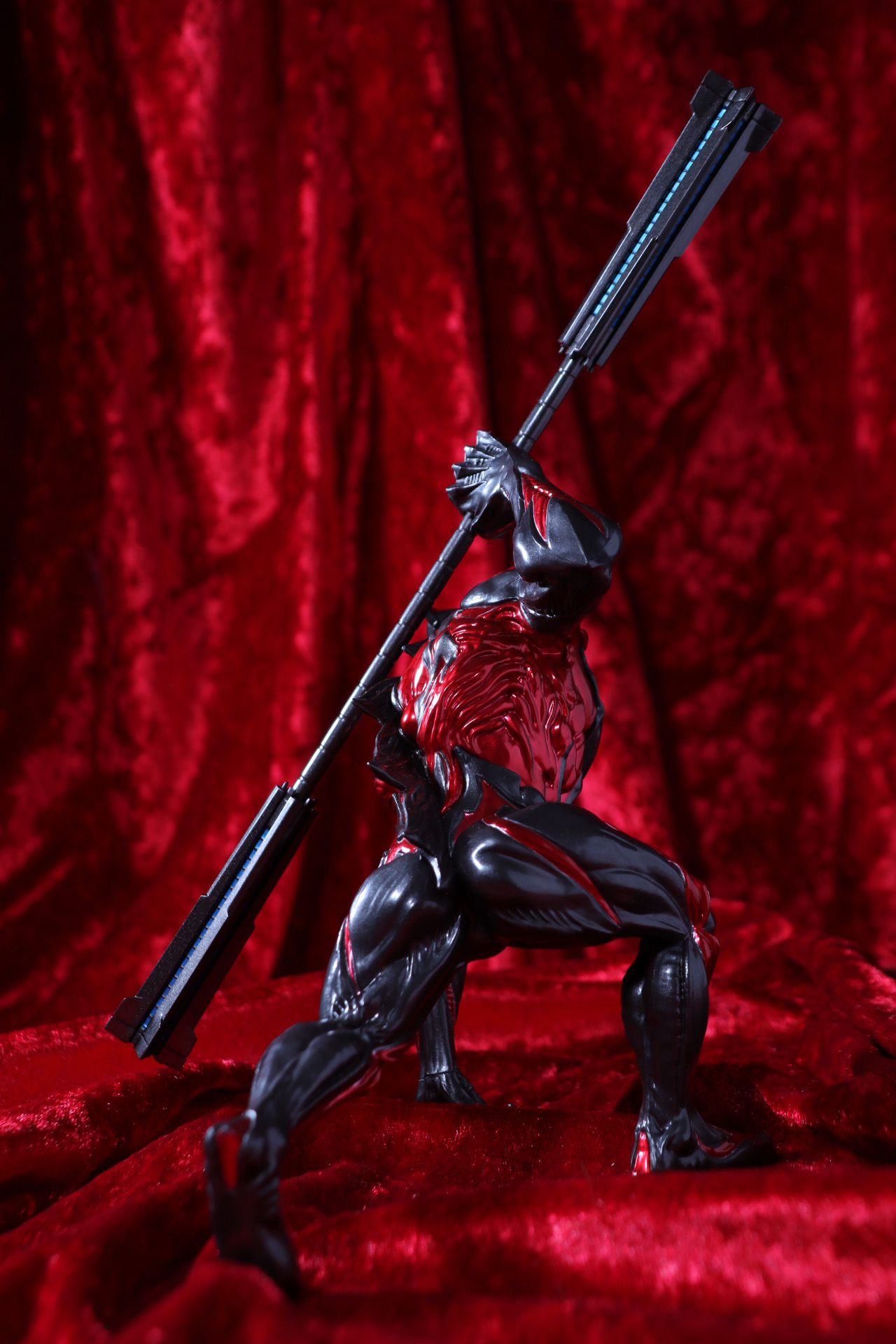 近くで見ると密度の高い筋肉が細かく表現されている