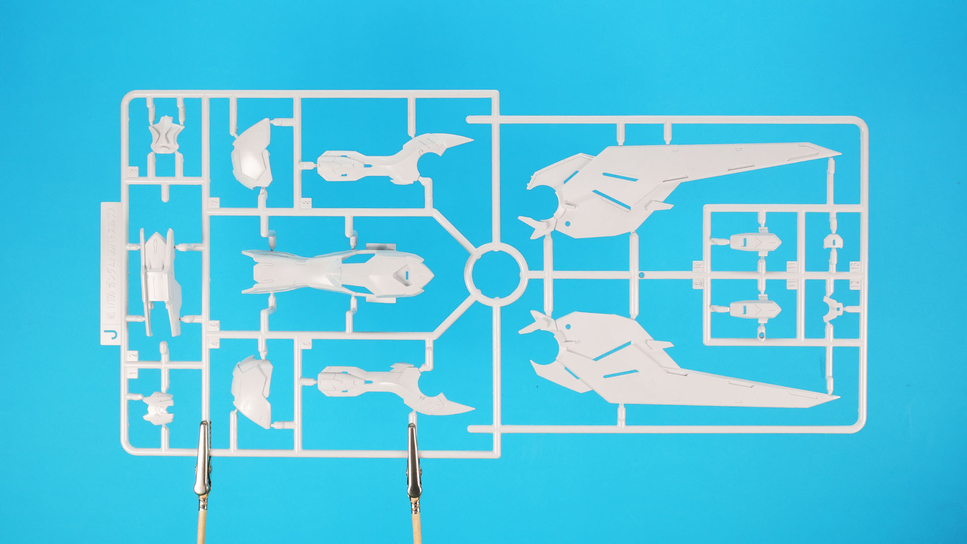 J:【2枚】主に装甲パーツ