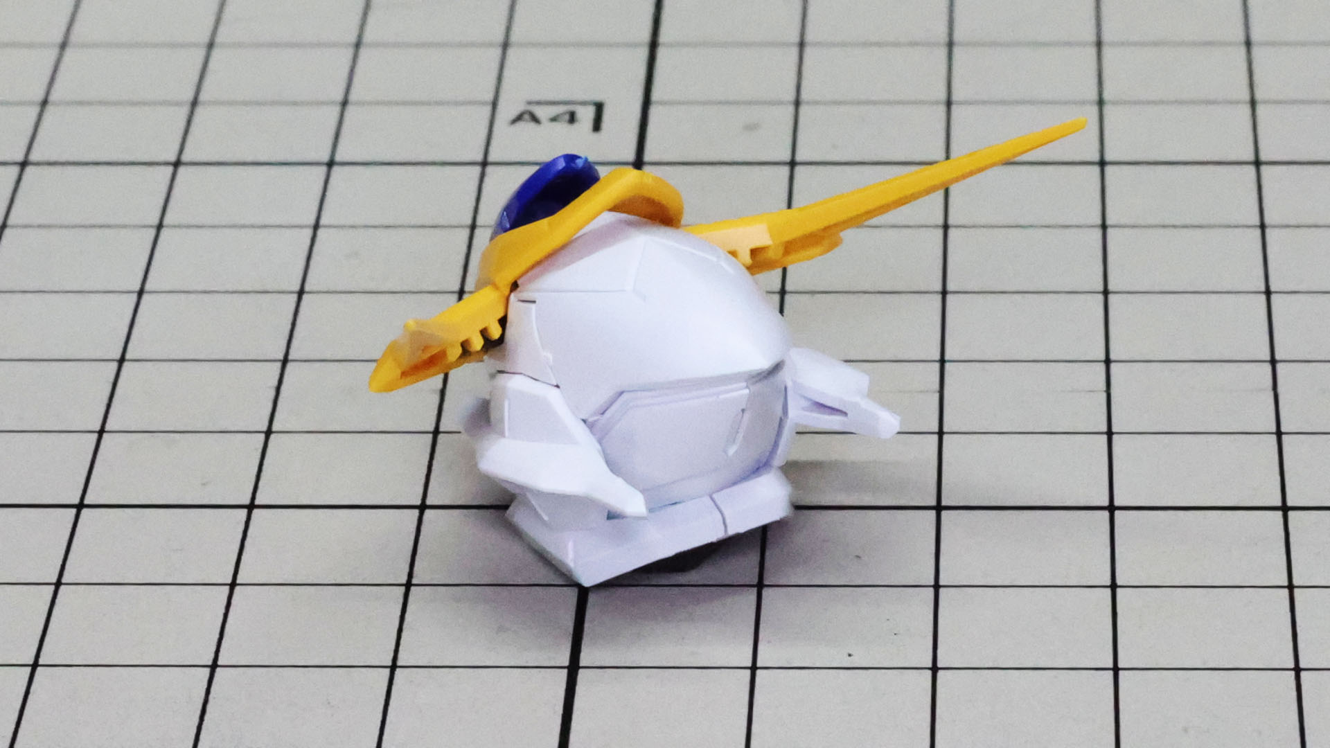 アンテナ裏のディテールにも注目です