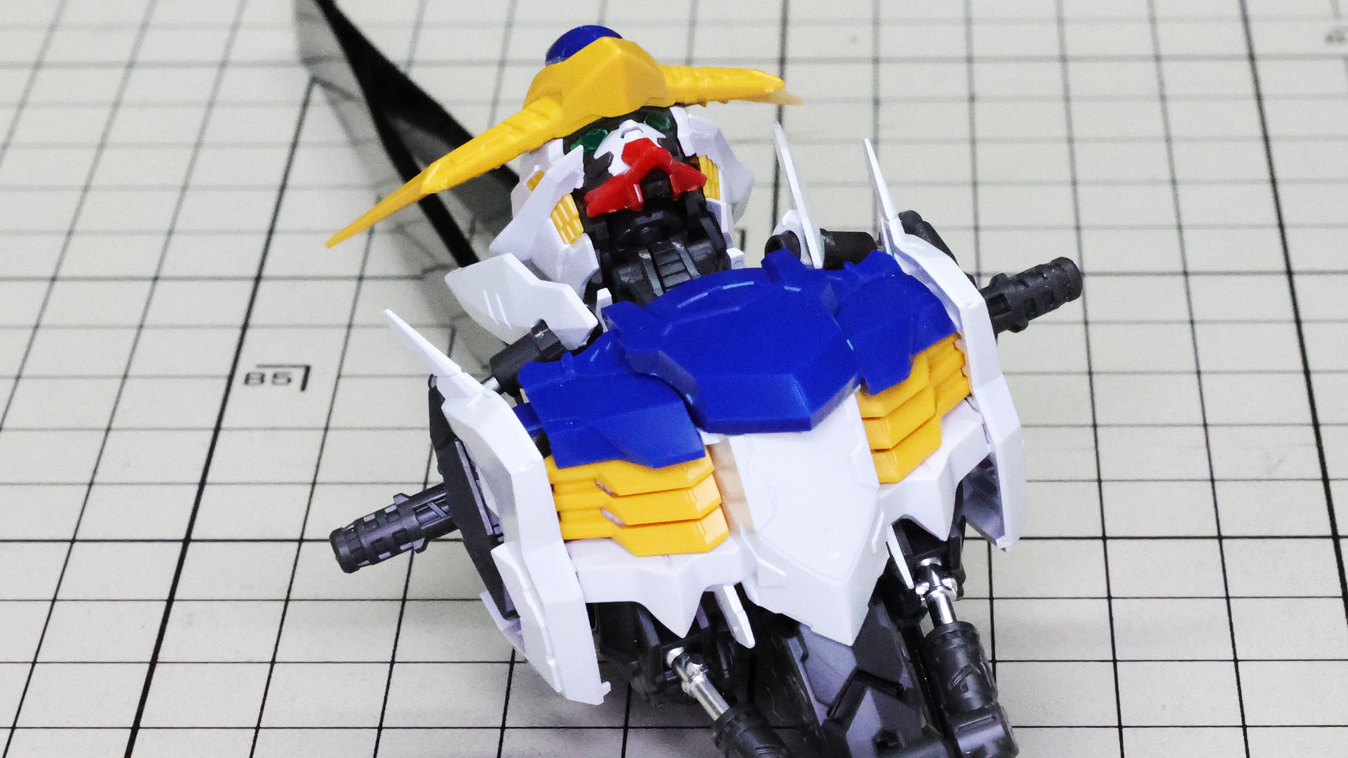 首部の可動性能もすごい！