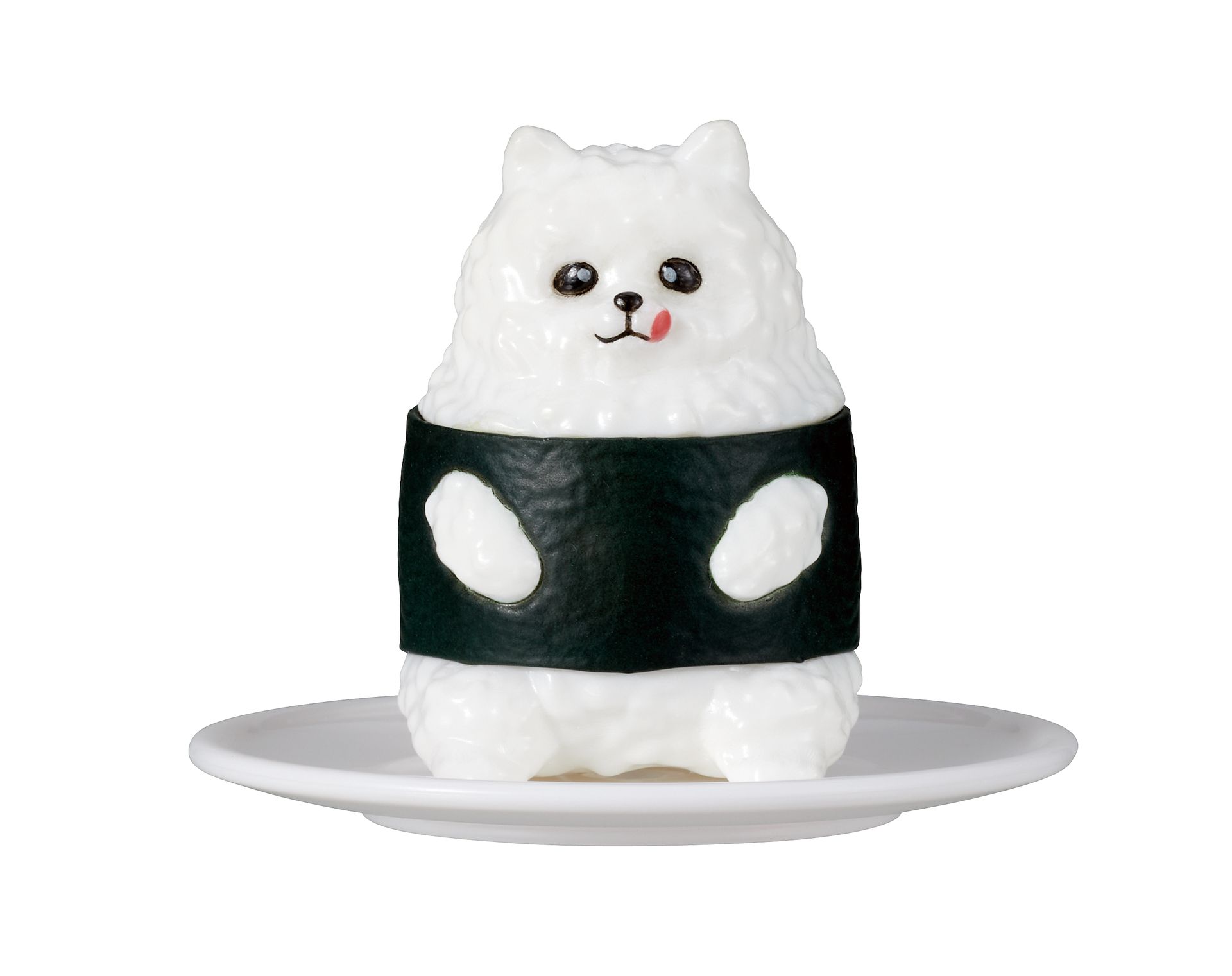 程よい塩加減でついつい自分の口の周りをぺろぺろなめちゃうマイペースなこめラニアン。寝起きだと海苔の位置がずれていることも……