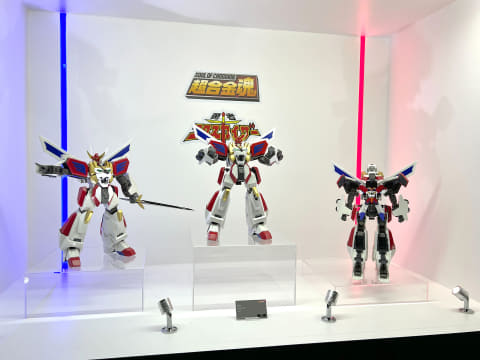 勇者エクスカイザー」より「超合金魂 キングエクスカイザー」参考展示